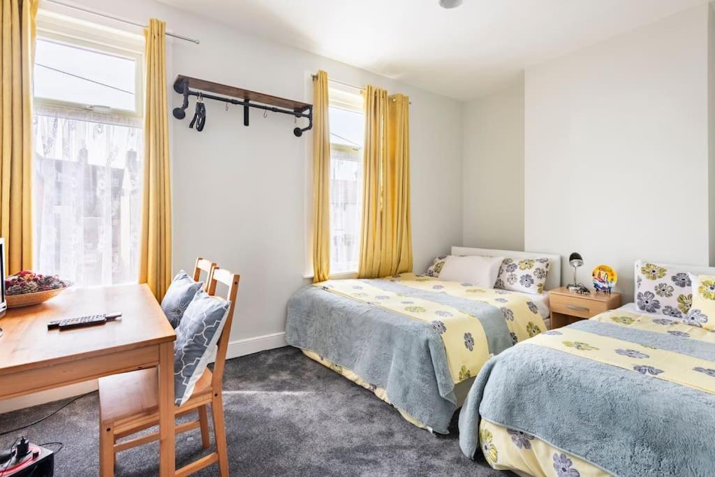 Travellers' Choice In Harwich-Essex Villa Exterior foto